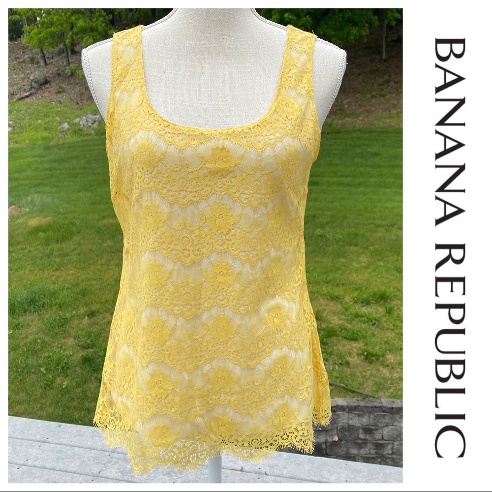 Banana Republic Yellow Lace Overlay Sleeveless Shell, Small